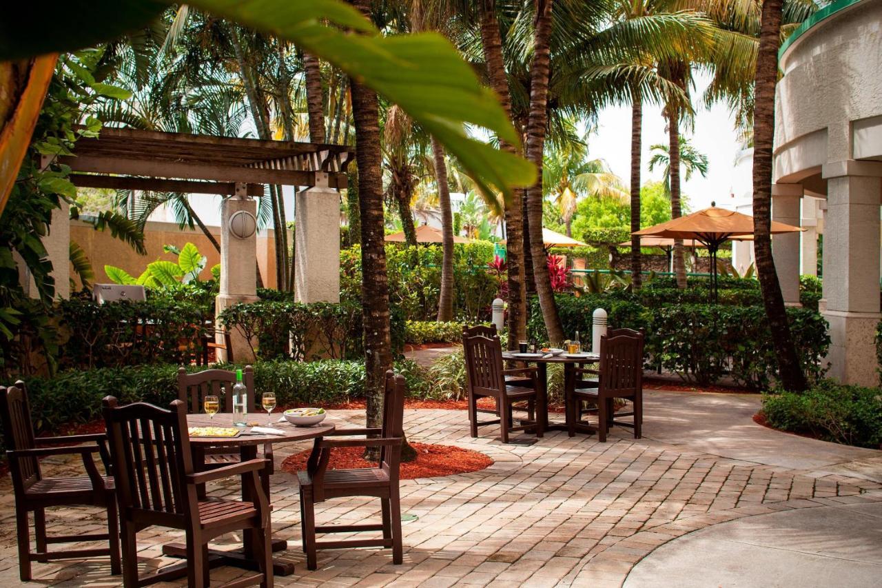 Courtyard By Marriott Fort Lauderdale Airport & Cruise Port Dania Beach Ngoại thất bức ảnh